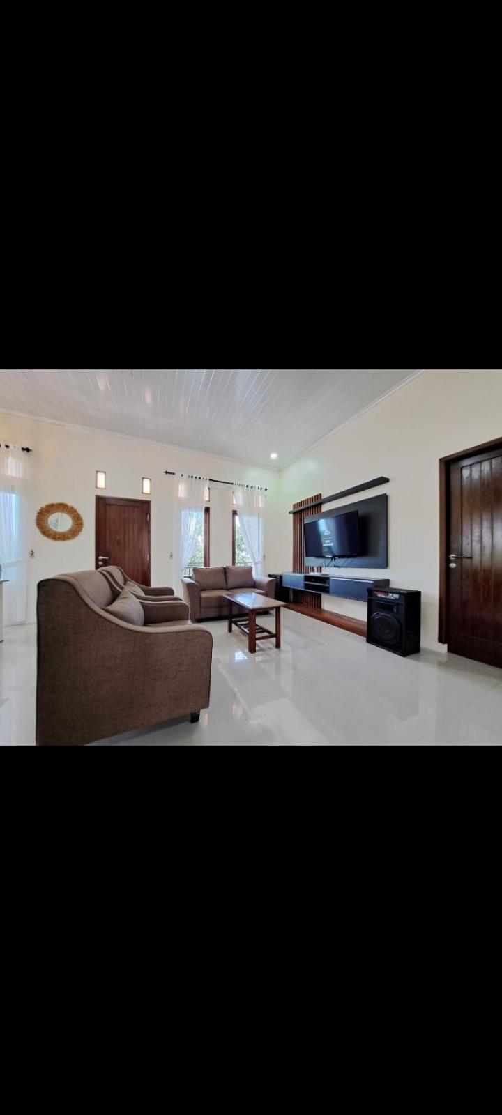 Villa Junior Family Cisarua Bagian luar foto